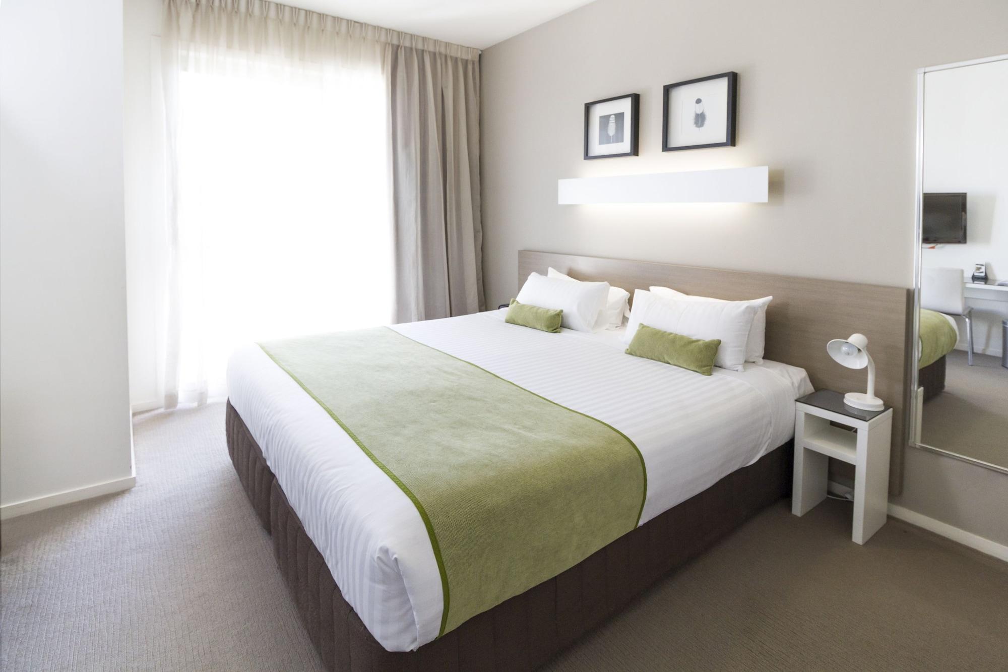 Abode Gungahlin Apart otel Kanberra Dış mekan fotoğraf
