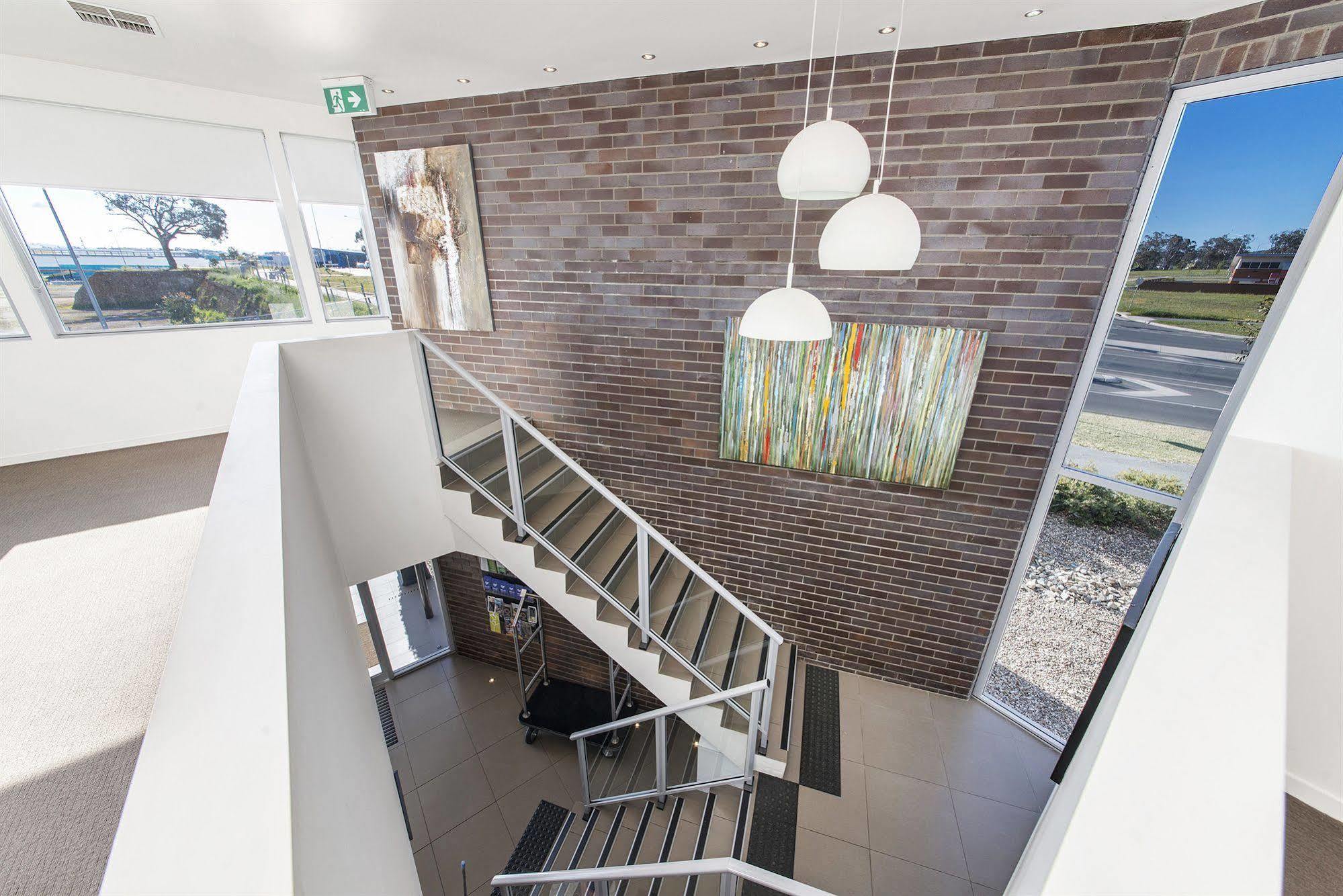Abode Gungahlin Apart otel Kanberra Dış mekan fotoğraf