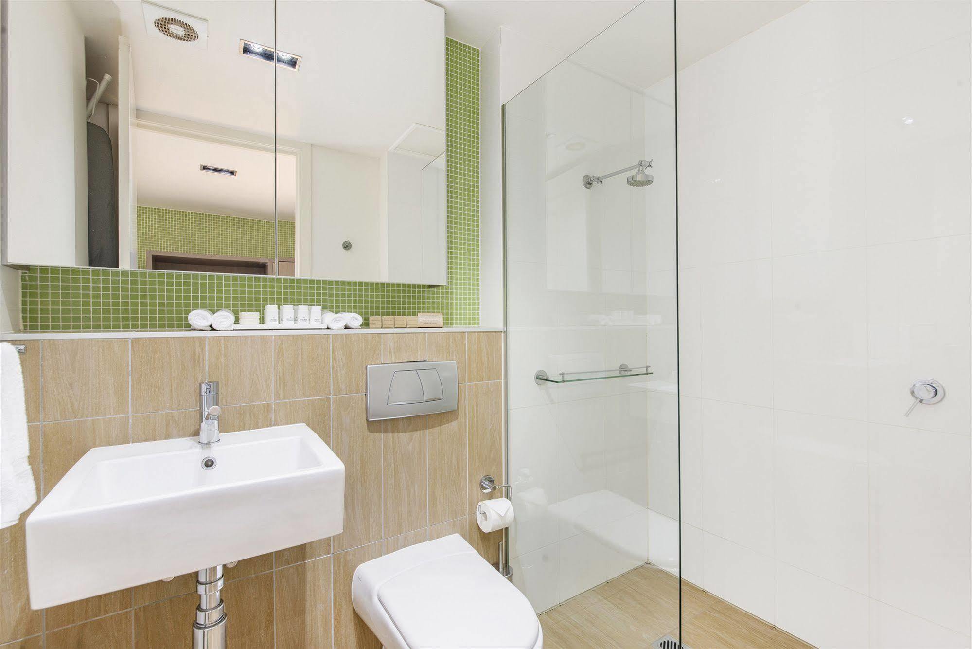 Abode Gungahlin Apart otel Kanberra Dış mekan fotoğraf