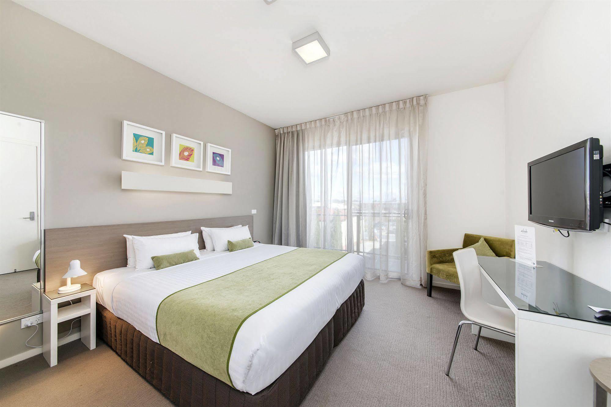 Abode Gungahlin Apart otel Kanberra Dış mekan fotoğraf